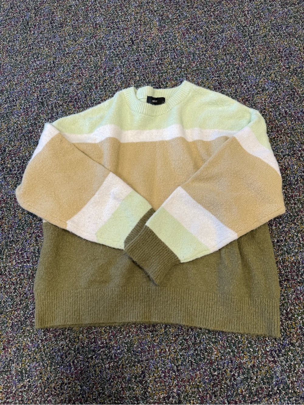 Forever 21  Women’s Colorblock Crewneck Sweater in Olive, Tan & Mint